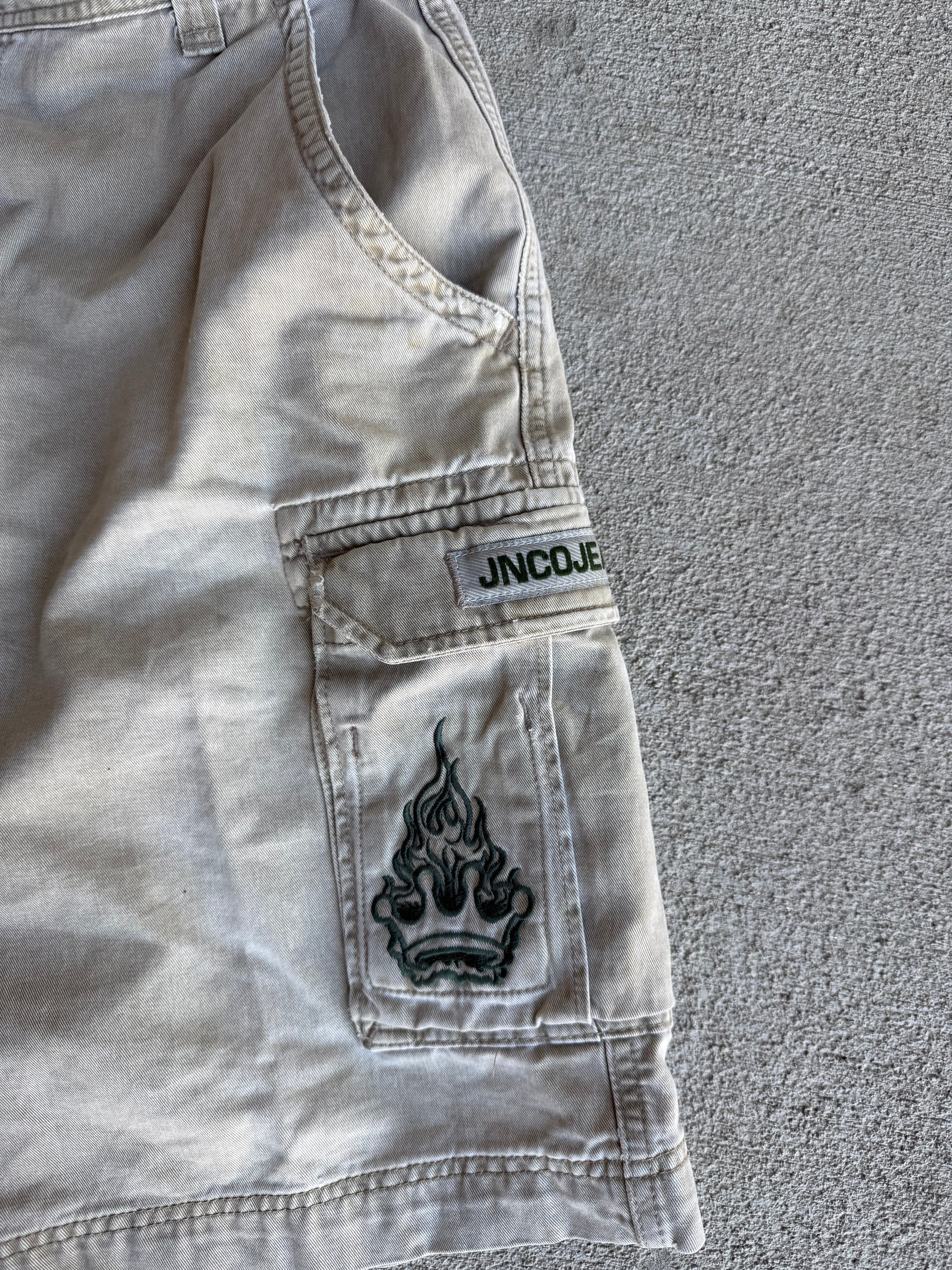90s JNCO khaki jorts