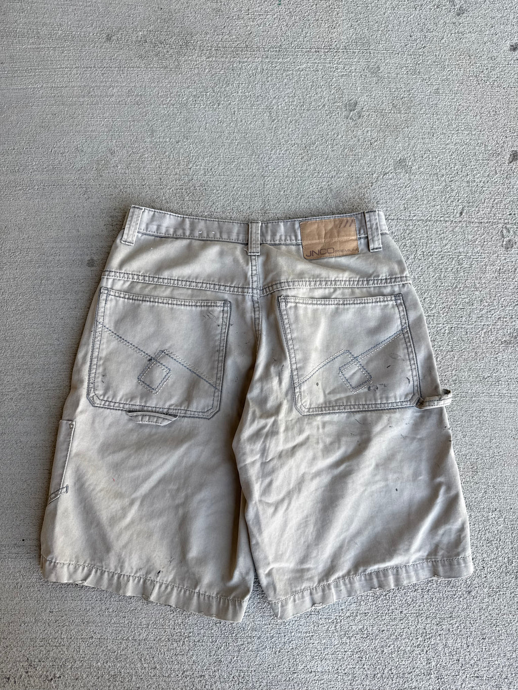 90s JNCO khaki thrashed jorts
