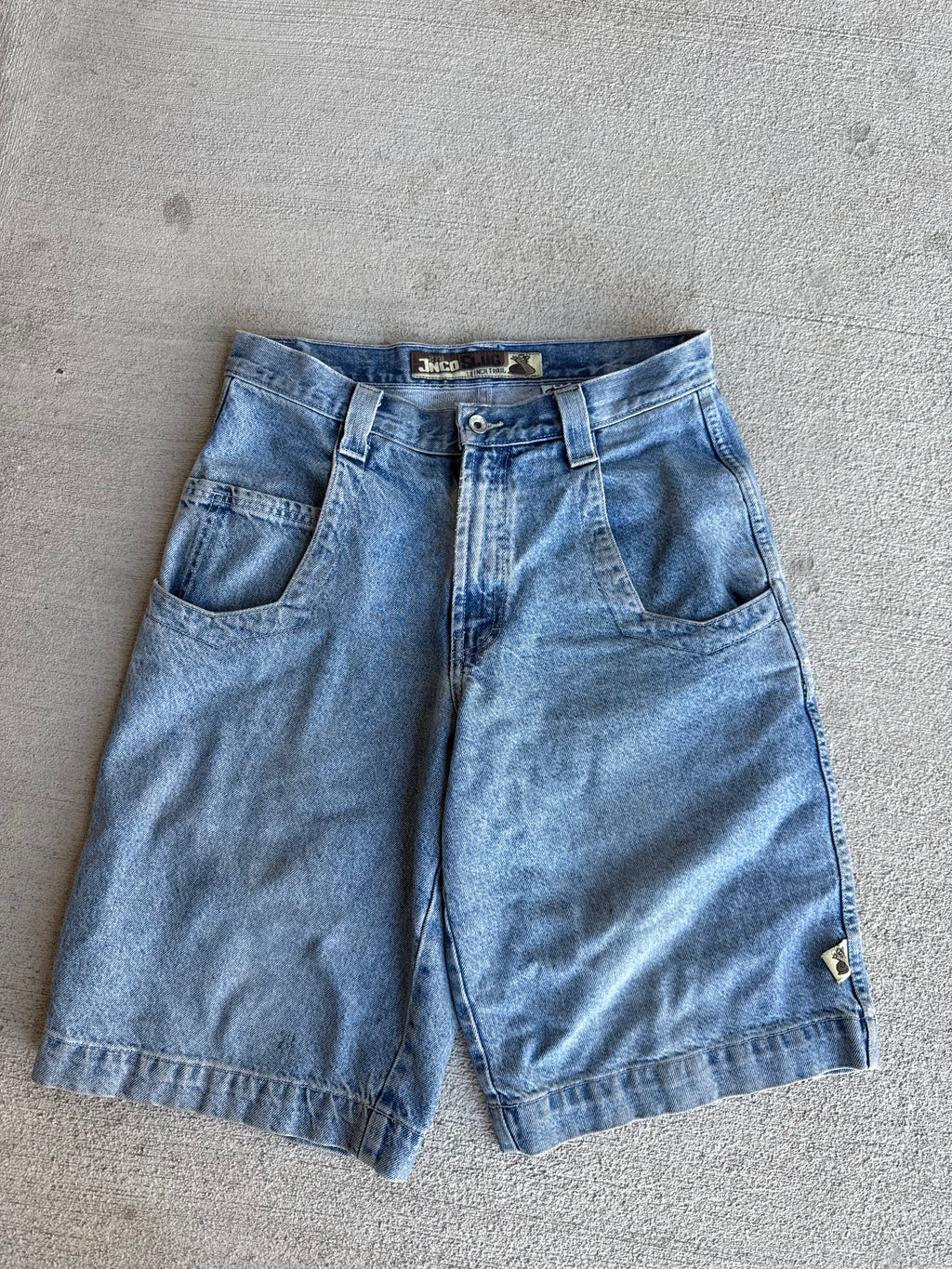 90s JNCO slug jorts