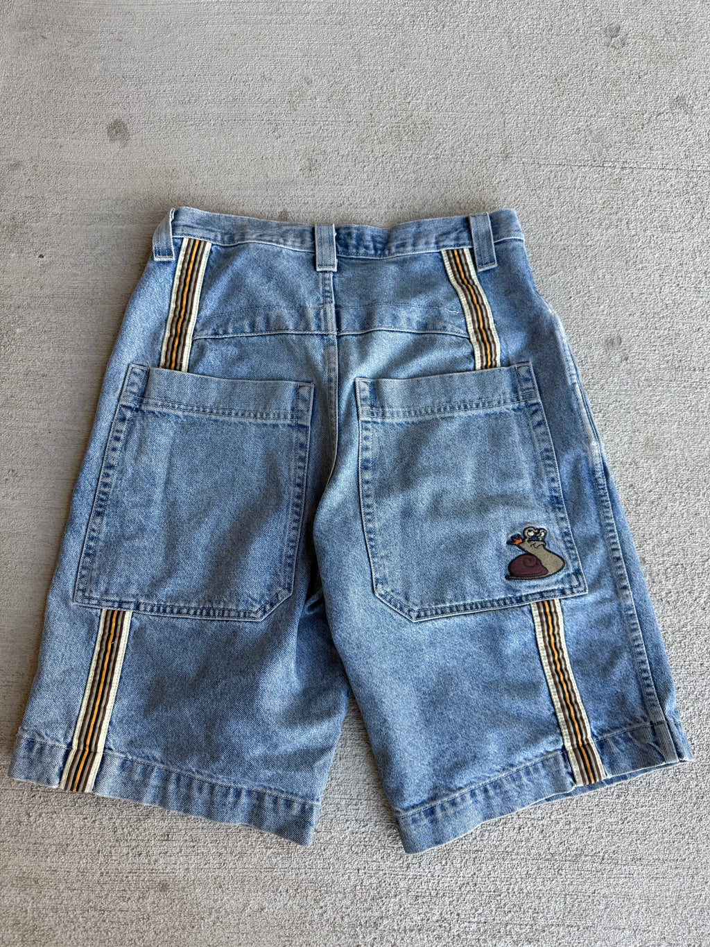 90s JNCO slug jorts